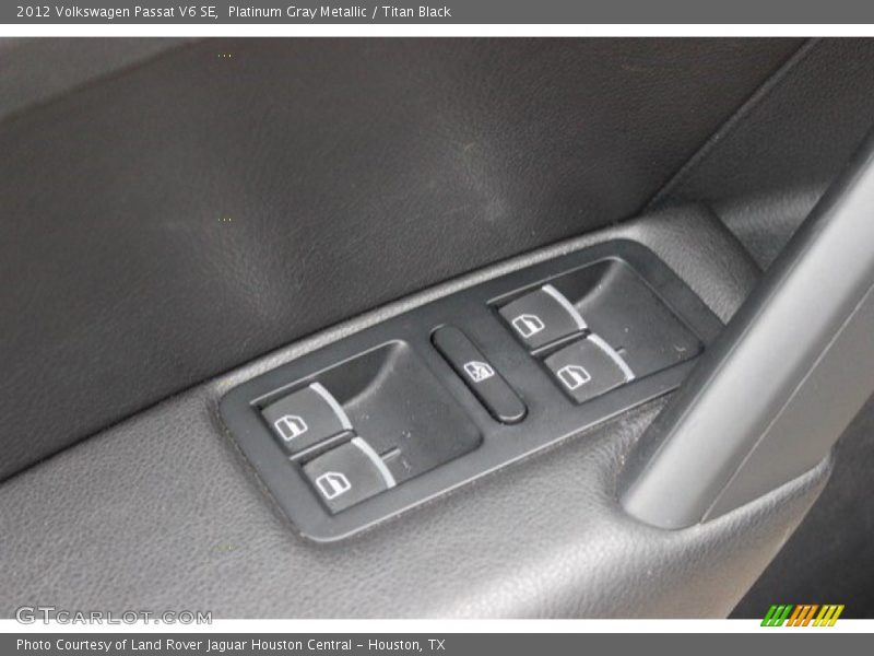 Platinum Gray Metallic / Titan Black 2012 Volkswagen Passat V6 SE