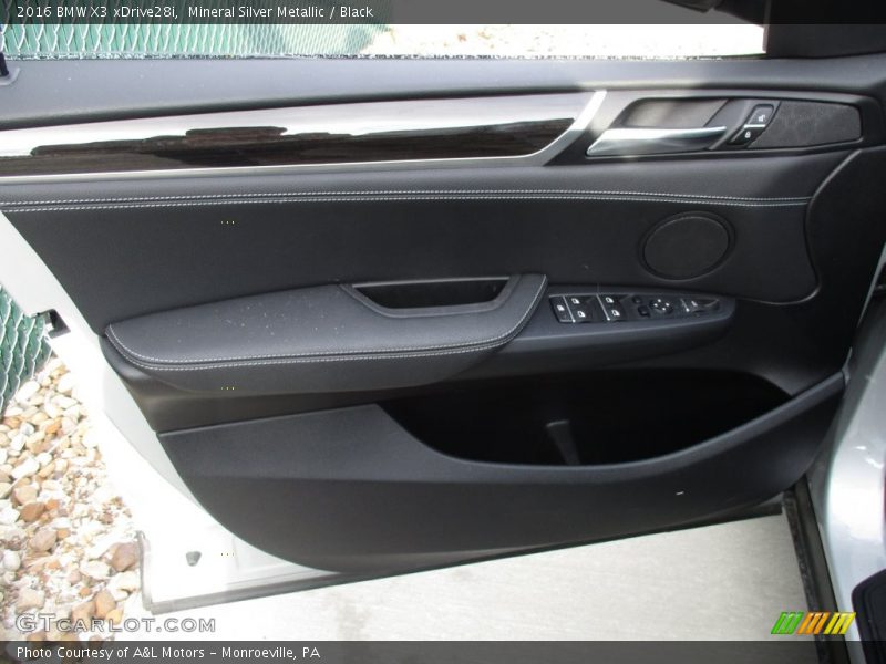 Mineral Silver Metallic / Black 2016 BMW X3 xDrive28i