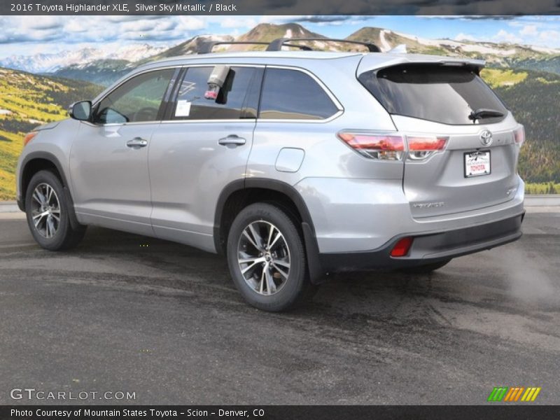 Silver Sky Metallic / Black 2016 Toyota Highlander XLE