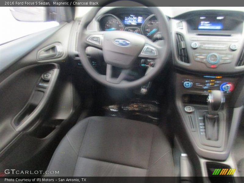 Magnetic / Charcoal Black 2016 Ford Focus S Sedan