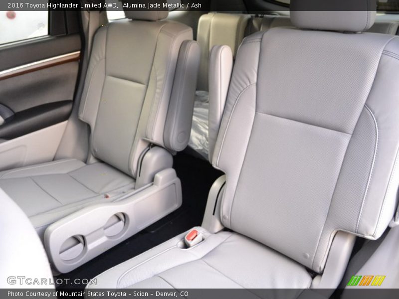 Alumina Jade Metallic / Ash 2016 Toyota Highlander Limited AWD