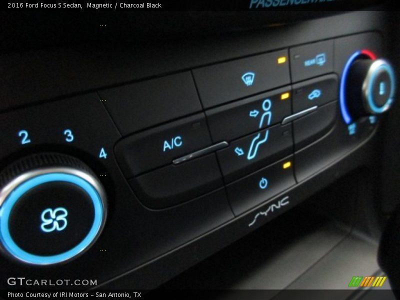 Magnetic / Charcoal Black 2016 Ford Focus S Sedan