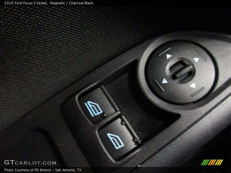 Magnetic / Charcoal Black 2016 Ford Focus S Sedan