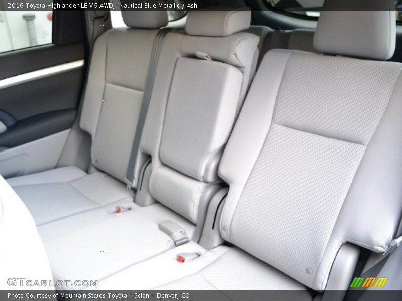 Nautical Blue Metallic / Ash 2016 Toyota Highlander LE V6 AWD