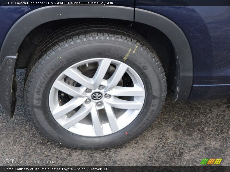 Nautical Blue Metallic / Ash 2016 Toyota Highlander LE V6 AWD