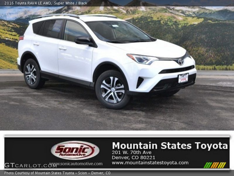 Super White / Black 2016 Toyota RAV4 LE AWD