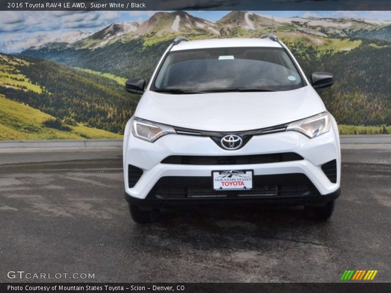 Super White / Black 2016 Toyota RAV4 LE AWD