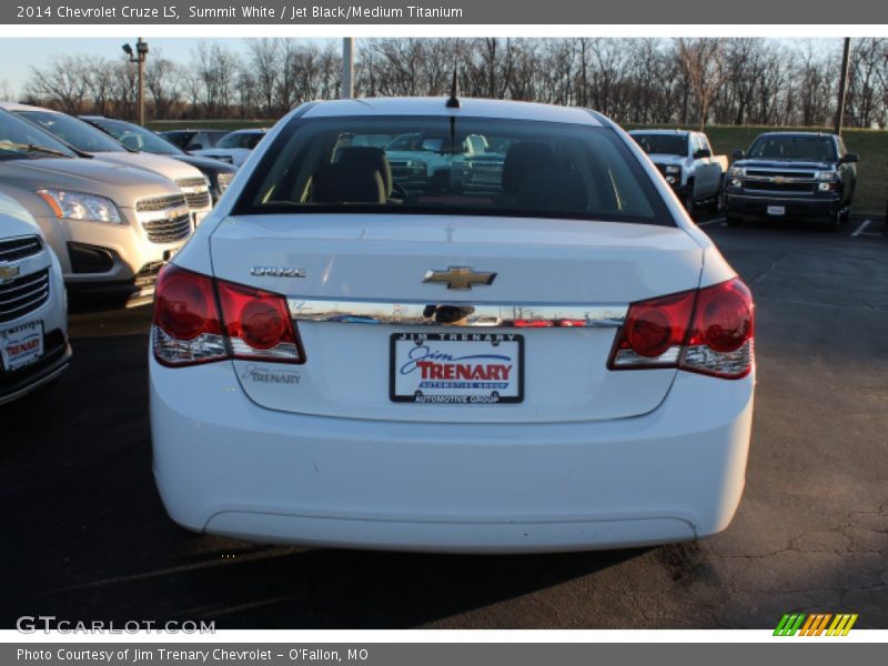Summit White / Jet Black/Medium Titanium 2014 Chevrolet Cruze LS