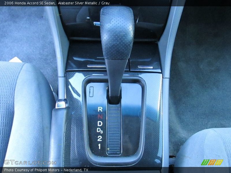 Alabaster Silver Metallic / Gray 2006 Honda Accord SE Sedan