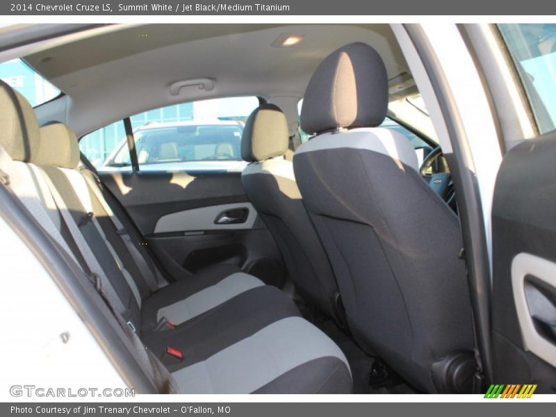 Summit White / Jet Black/Medium Titanium 2014 Chevrolet Cruze LS