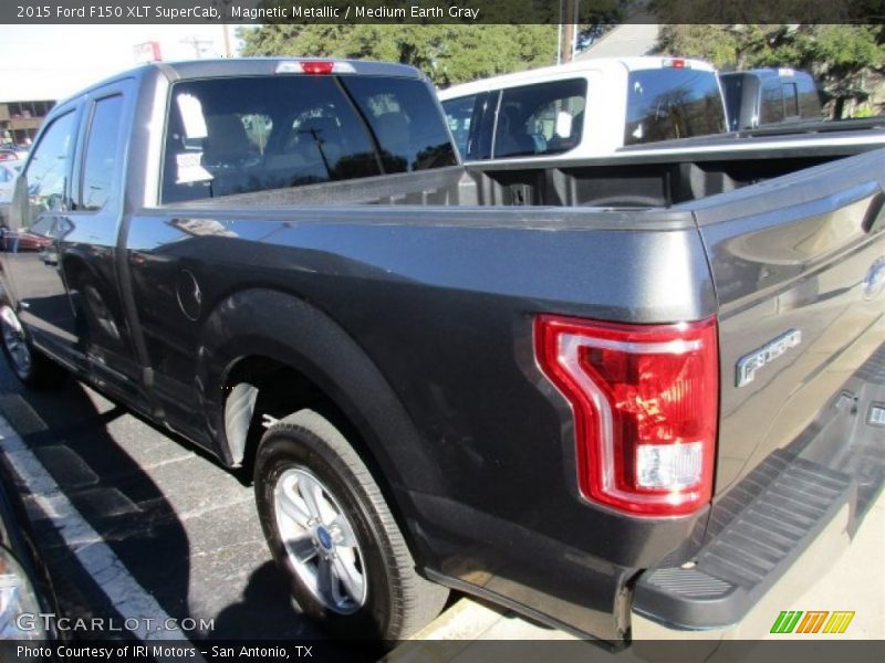 Magnetic Metallic / Medium Earth Gray 2015 Ford F150 XLT SuperCab