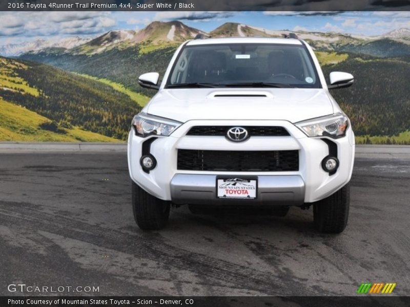 Super White / Black 2016 Toyota 4Runner Trail Premium 4x4
