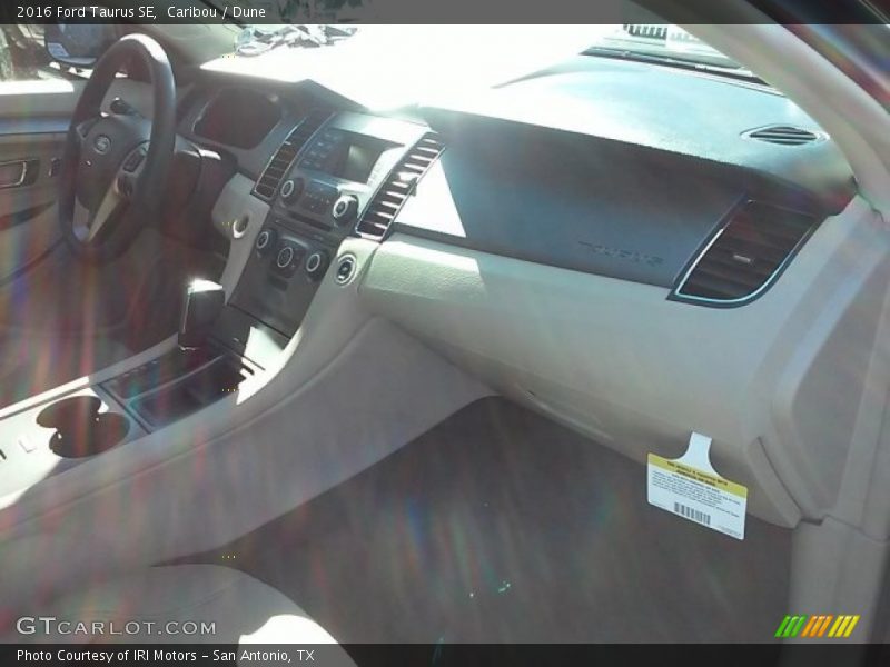 Caribou / Dune 2016 Ford Taurus SE