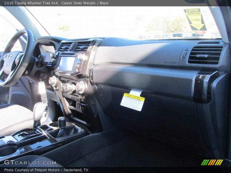 Classic Silver Metallic / Black 2016 Toyota 4Runner Trail 4x4