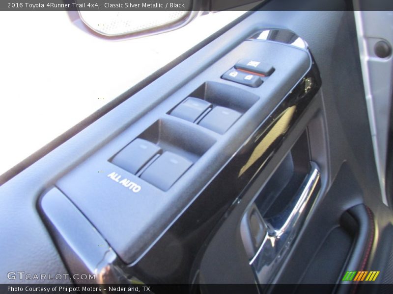 Classic Silver Metallic / Black 2016 Toyota 4Runner Trail 4x4