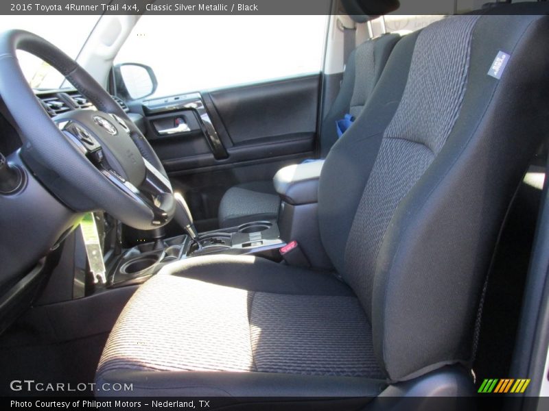 Classic Silver Metallic / Black 2016 Toyota 4Runner Trail 4x4