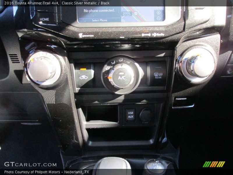 Classic Silver Metallic / Black 2016 Toyota 4Runner Trail 4x4