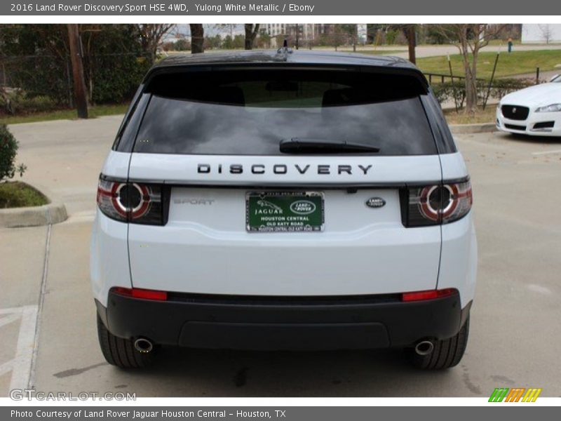 Yulong White Metallic / Ebony 2016 Land Rover Discovery Sport HSE 4WD