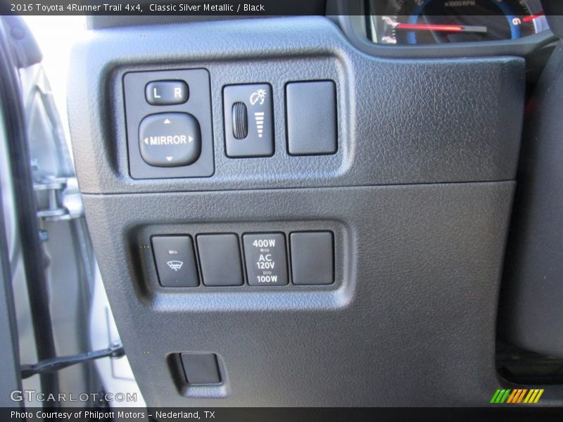 Classic Silver Metallic / Black 2016 Toyota 4Runner Trail 4x4