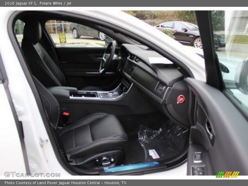 Polaris White / Jet 2016 Jaguar XF S