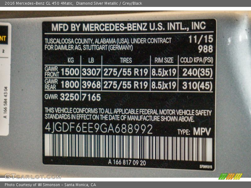 Diamond Silver Metallic / Grey/Black 2016 Mercedes-Benz GL 450 4Matic