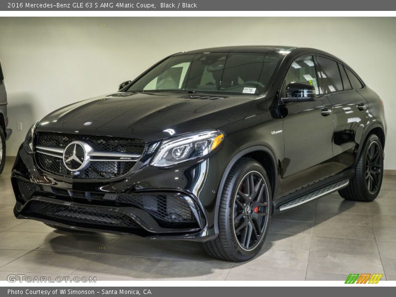 Front 3/4 View of 2016 GLE 63 S AMG 4Matic Coupe