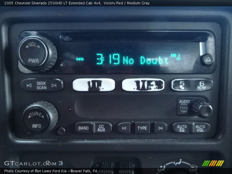 Victory Red / Medium Gray 2005 Chevrolet Silverado 2500HD LT Extended Cab 4x4