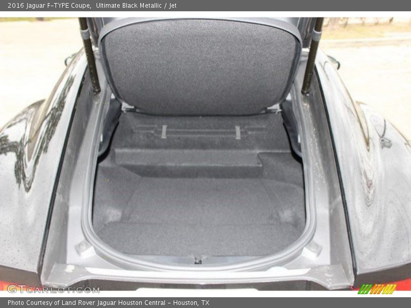  2016 F-TYPE Coupe Trunk