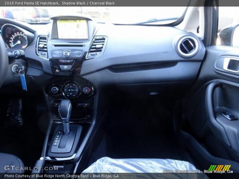Shadow Black / Charcoal Black 2016 Ford Fiesta SE Hatchback