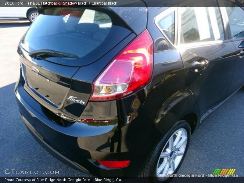 Shadow Black / Charcoal Black 2016 Ford Fiesta SE Hatchback
