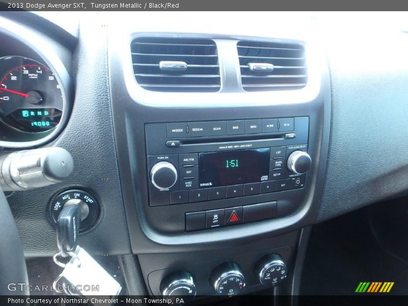 Tungsten Metallic / Black/Red 2013 Dodge Avenger SXT