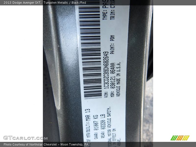 Tungsten Metallic / Black/Red 2013 Dodge Avenger SXT
