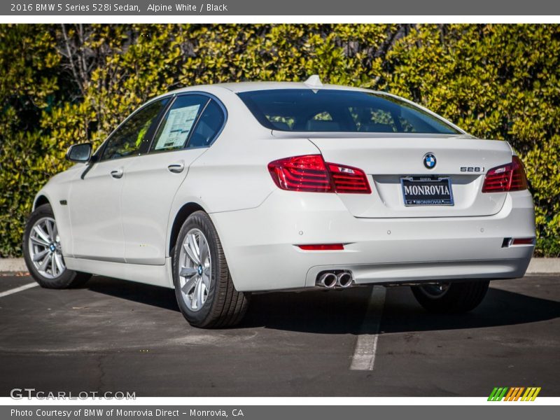 Alpine White / Black 2016 BMW 5 Series 528i Sedan