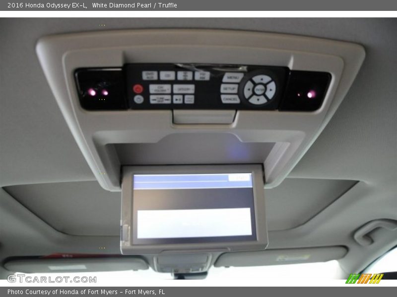 White Diamond Pearl / Truffle 2016 Honda Odyssey EX-L