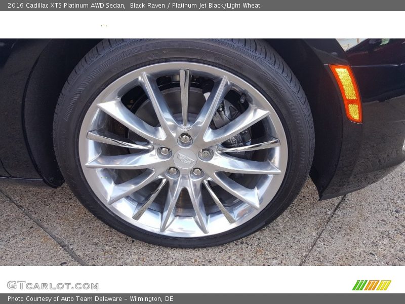  2016 XTS Platinum AWD Sedan Wheel