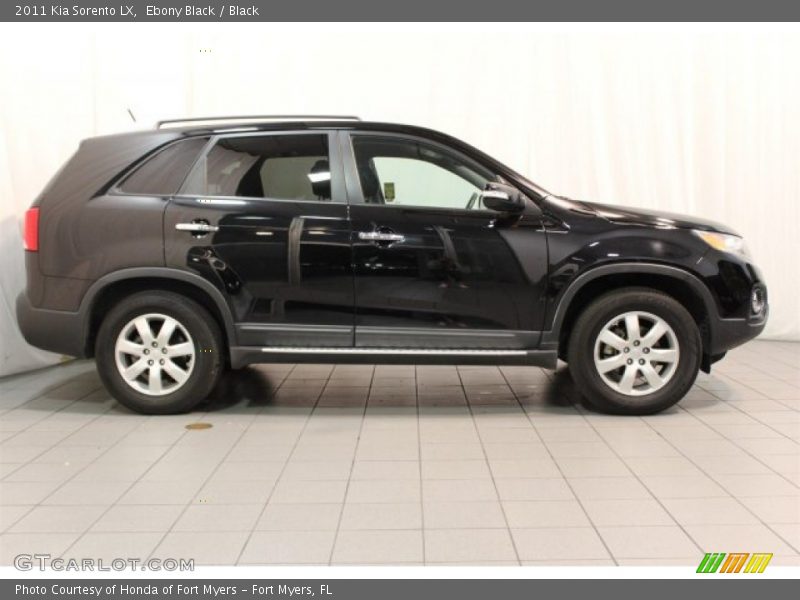 Ebony Black / Black 2011 Kia Sorento LX