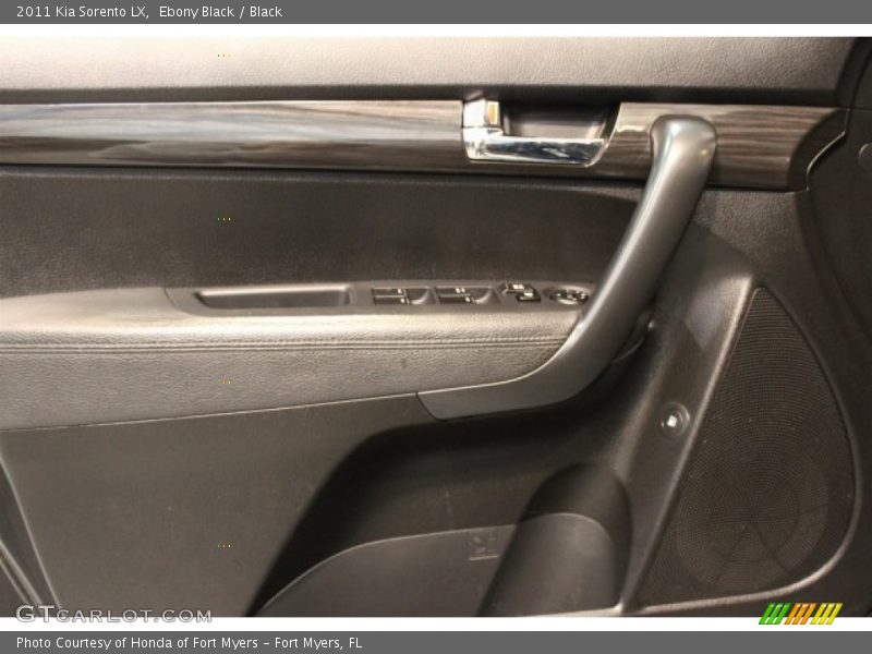 Ebony Black / Black 2011 Kia Sorento LX