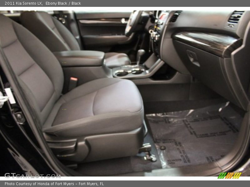 Ebony Black / Black 2011 Kia Sorento LX