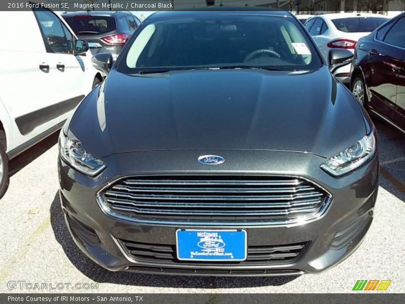 Magnetic Metallic / Charcoal Black 2016 Ford Fusion SE