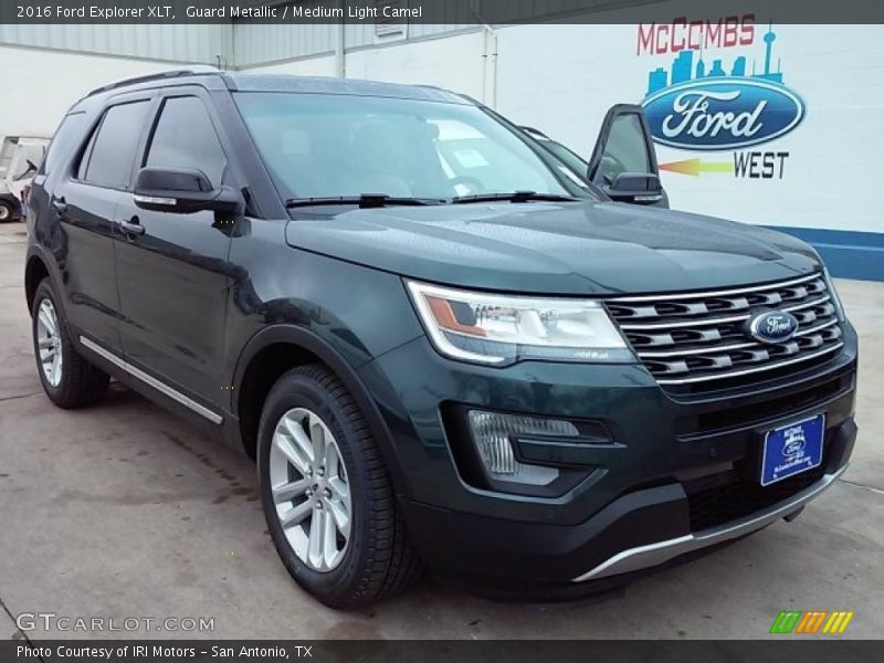Guard Metallic / Medium Light Camel 2016 Ford Explorer XLT