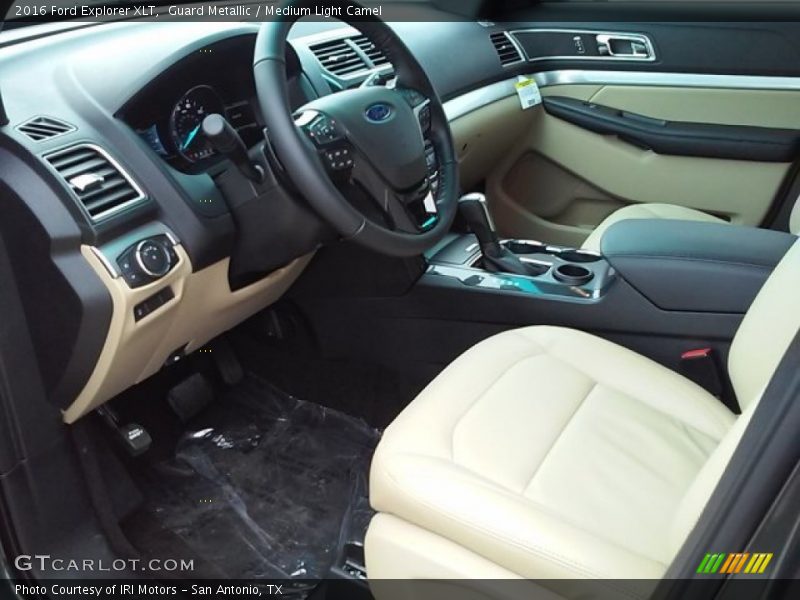 Guard Metallic / Medium Light Camel 2016 Ford Explorer XLT