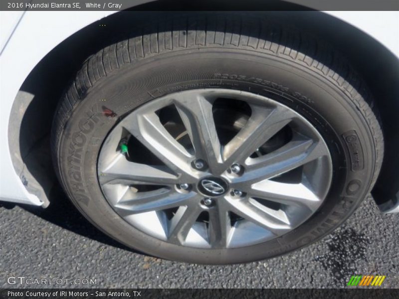 White / Gray 2016 Hyundai Elantra SE