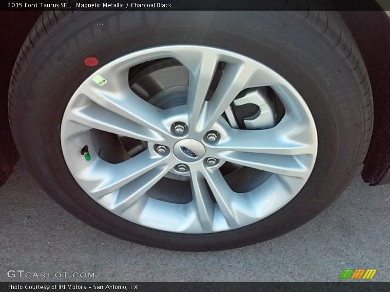 Magnetic Metallic / Charcoal Black 2015 Ford Taurus SEL