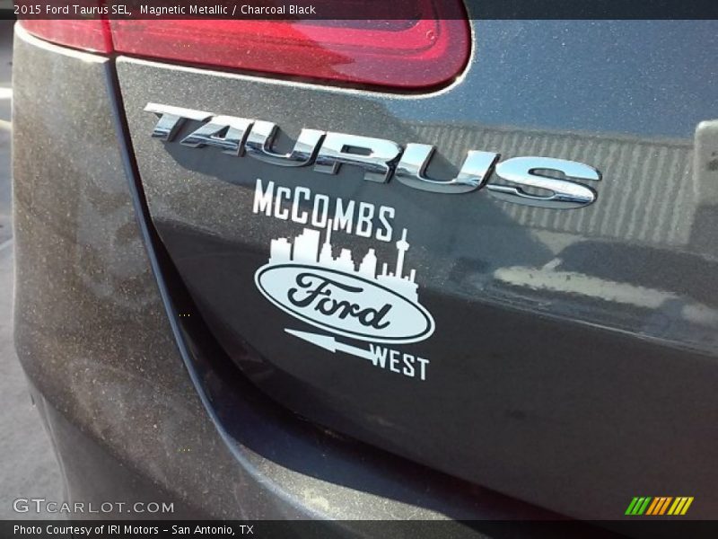 Magnetic Metallic / Charcoal Black 2015 Ford Taurus SEL