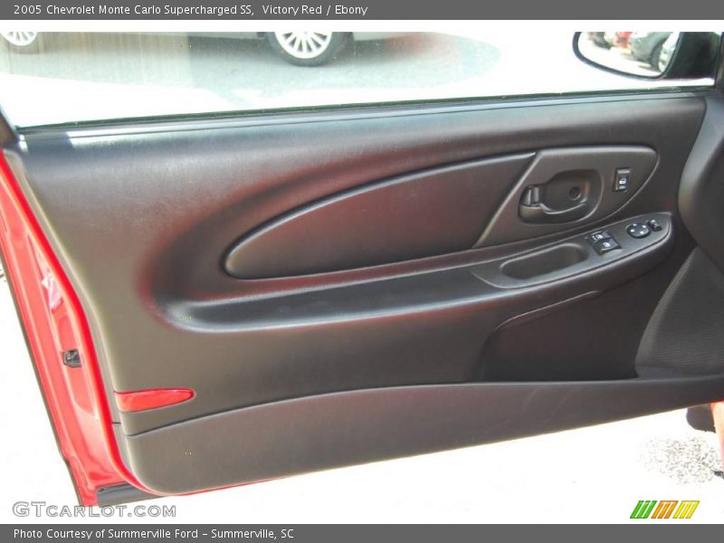 Victory Red / Ebony 2005 Chevrolet Monte Carlo Supercharged SS