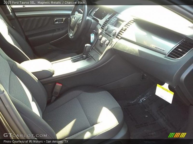 Magnetic Metallic / Charcoal Black 2015 Ford Taurus SEL