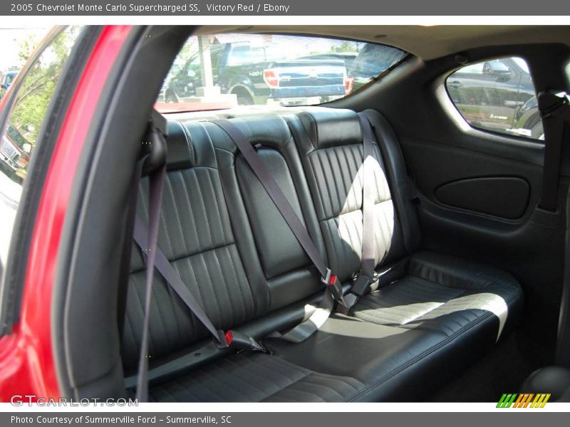 Victory Red / Ebony 2005 Chevrolet Monte Carlo Supercharged SS