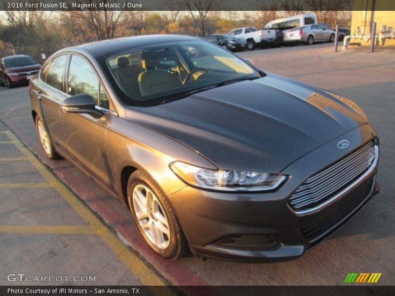 Magnetic Metallic / Dune 2016 Ford Fusion SE