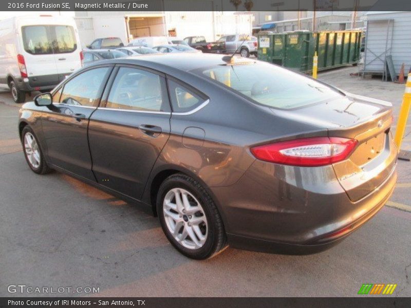 Magnetic Metallic / Dune 2016 Ford Fusion SE