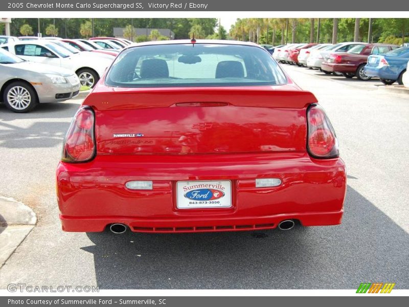 Victory Red / Ebony 2005 Chevrolet Monte Carlo Supercharged SS